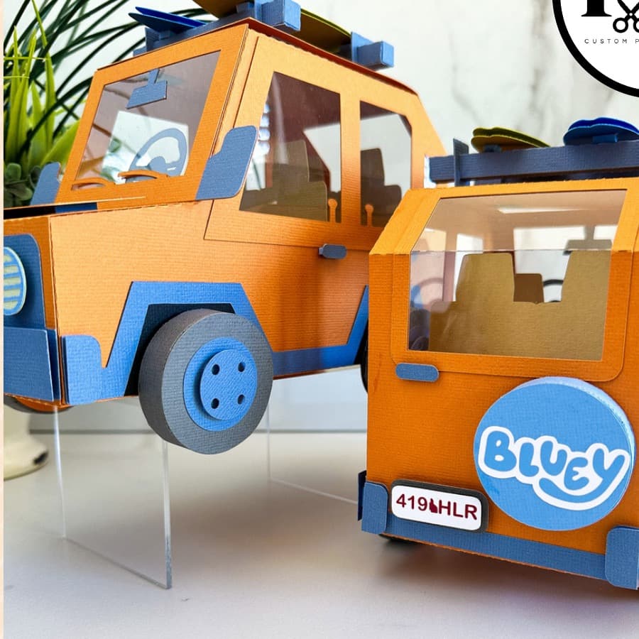 Favor boxes (Golf / Bluey car)